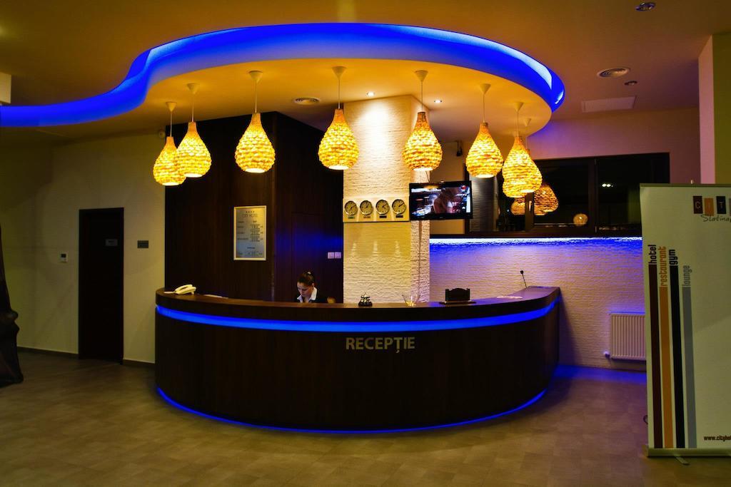 City Hotel Slatina Exterior photo