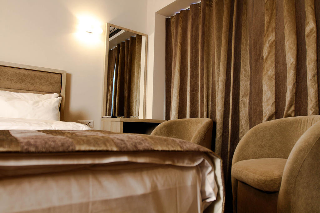 City Hotel Slatina Room photo