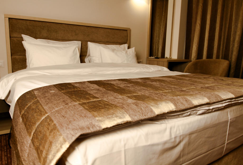 City Hotel Slatina Room photo