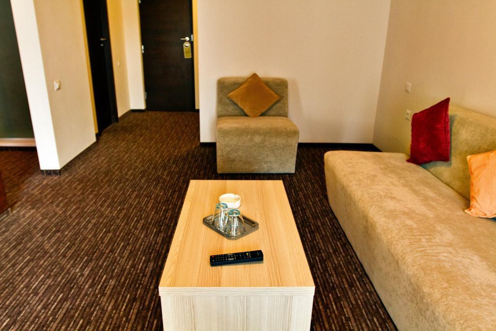 City Hotel Slatina Room photo