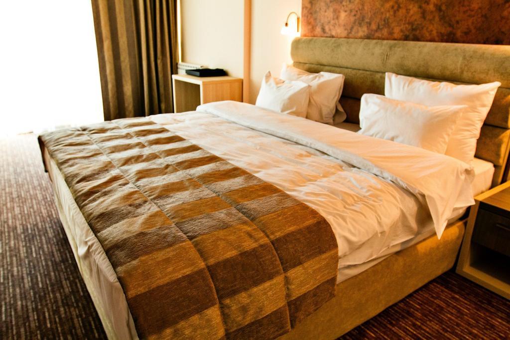 City Hotel Slatina Room photo